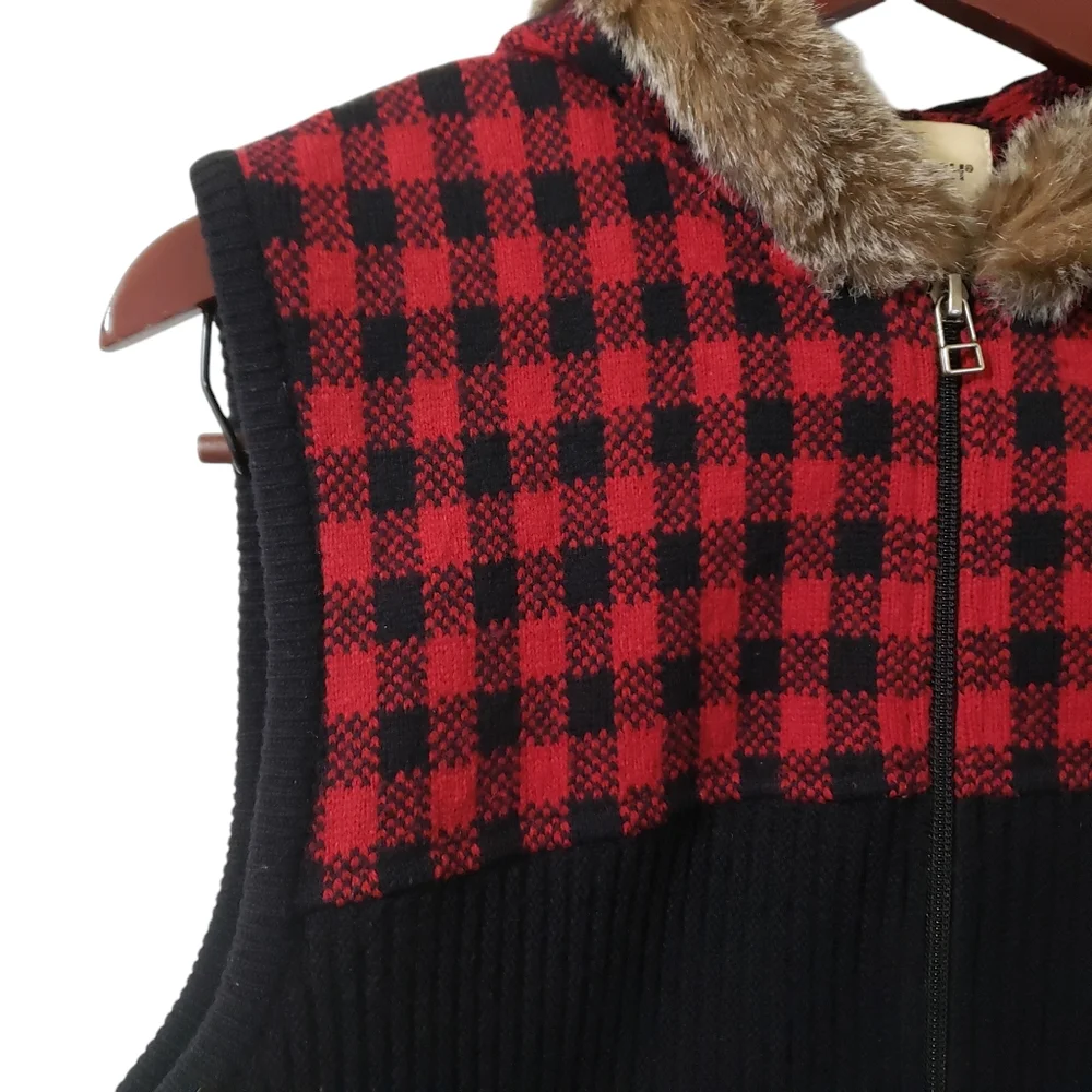Woolrich Womens Buffalo‎ Plaid Lambswool Sweater Vest Faux Fur Hood Sz Medium